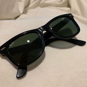 Ray-Ban Wayfarer Sunglasses